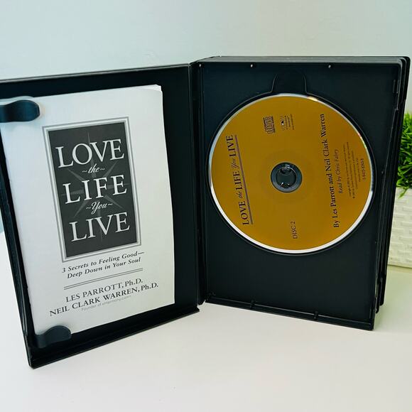 Love the Life You Live: 3 Secrets to Feeling Good--by Les Parrott III - Picture 4 of 5